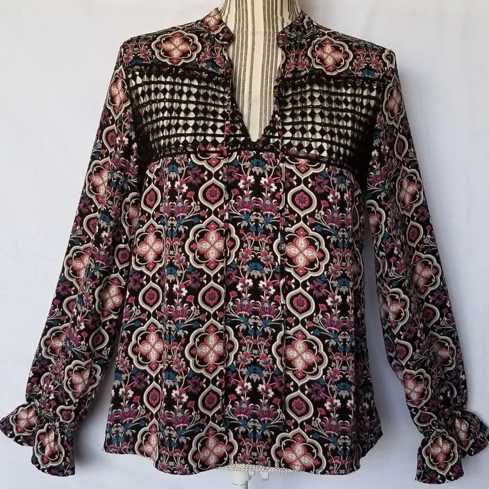 Like new! Romeo + Juliet Couture blouse